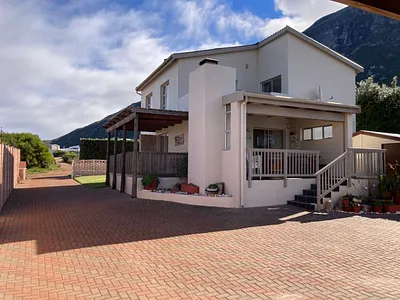 3 Bedroom House For Sale in Bettys Bay - img