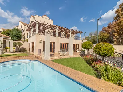 1 Bedroom Apartment For Sale in Sandton - img