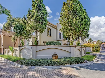 3 Bedroom House For Sale in Sandton - img