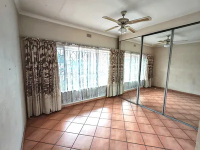 2 Bedroom Apartment For Sale in Alberton - img