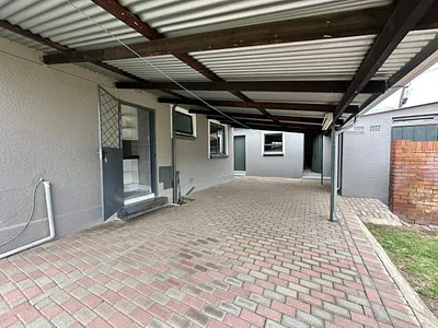3 Bedroom House For Sale in Johannesburg - 3UNj.webp