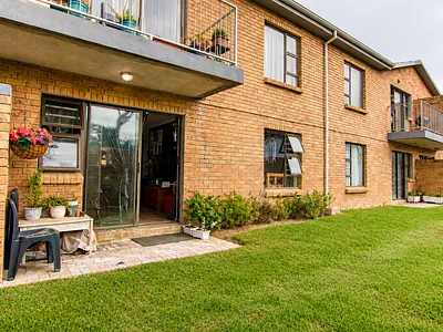2 Bedroom Apartment For Sale in Gordons Bay - OVMe.webp