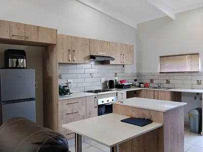 3 Bedroom Apartment To Rent in Rustenburg - img