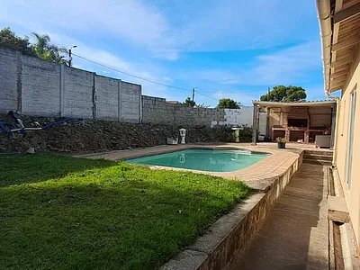3 Bedroom House For Sale in East London - Uweo.webp