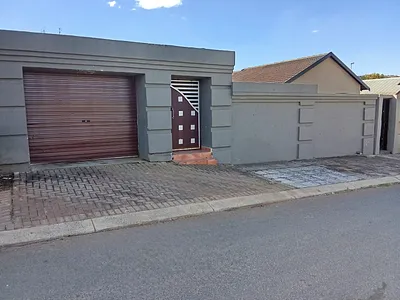 2 Bedroom House For Sale in Johannesburg - tdD3.webp