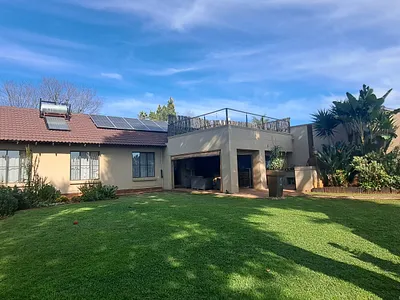 3 Bedroom House To Rent in Roodepoort - 3anO.webp