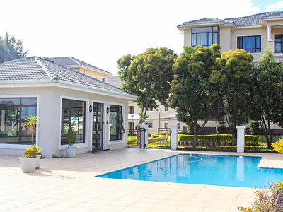 2 Bedroom Apartment For Sale in Midrand - 45XL.webp