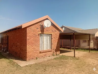 3 Bedroom House For Sale in Mahikeng - gIIR.webp