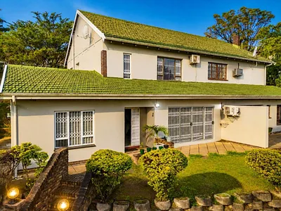 3 Bedroom Apartment For Sale in Durban - Z7HR.webp