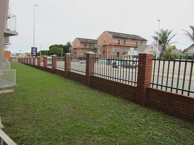 2 Bedroom Apartment For Sale in Port Elizabeth - img