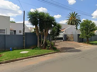 3 Bedroom Townhouse For Sale in Germiston - img