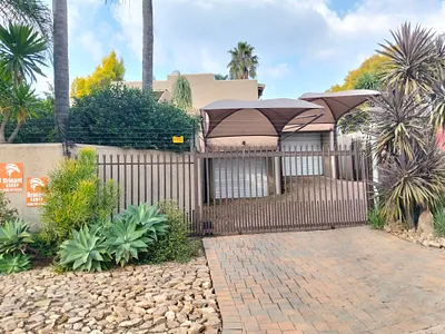 4 Bedroom House For Sale in Pretoria - x5a0.webp