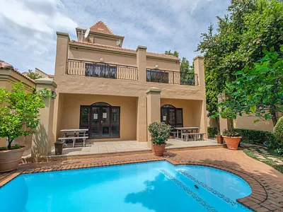 1 Bedroom Apartment For Sale in Sandton - uqIK.webp