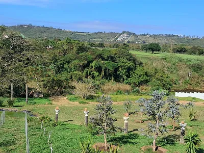 Vacant Land For Sale in East London - N6Qh.webp