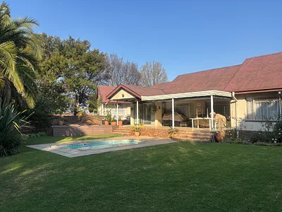 4 Bedroom House For Sale in Witbank - img