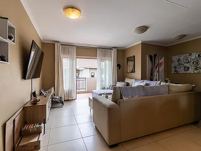 2 Bedroom Townhouse For Sale in Alberton - cQeN.webp