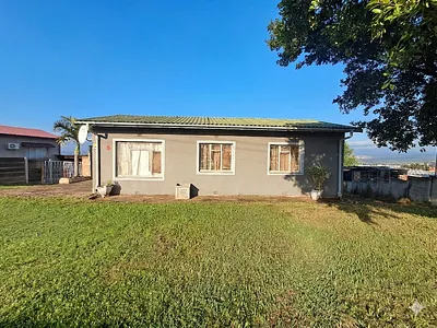 3 Bedroom House For Sale in Uitenhage - img