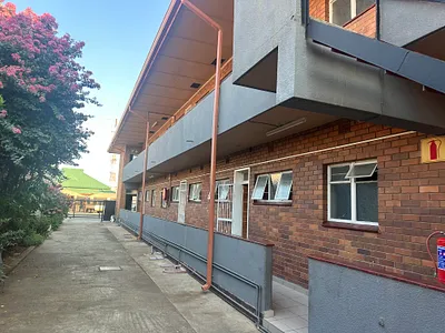 1 Bedroom Apartment To Rent in Rustenburg - PI4w.webp