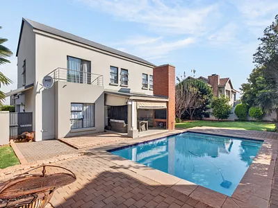 3 Bedroom Townhouse For Sale in Centurion - 9mPa.webp