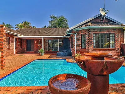 4 Bedroom House For Sale in Kingsburgh - img
