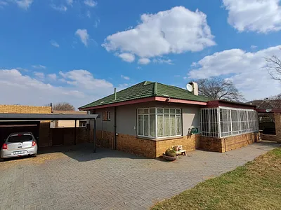 3 Bedroom House For Sale in Heidelberg - Du0m.webp
