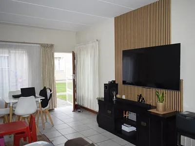 2 Bedroom Townhouse For Sale in Boksburg - 49BS.webp