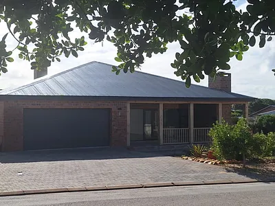 3 Bedroom House For Sale in Stilbaai West, Stilbaai - img
