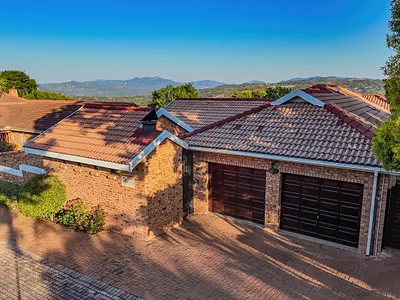 4 Bedroom House For Sale in Nelspruit - GjEy.webp