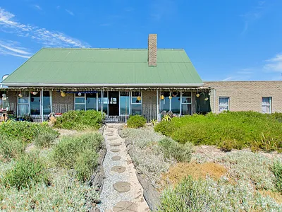 1 Bedroom House To Rent in St Helena Bay - img