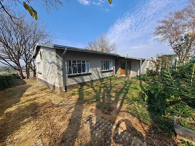 3 Bedroom House For Sale in Heidelberg - YlGm.webp