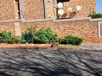 2 Bedroom Townhouse For Sale in Alberton - gtYO.webp