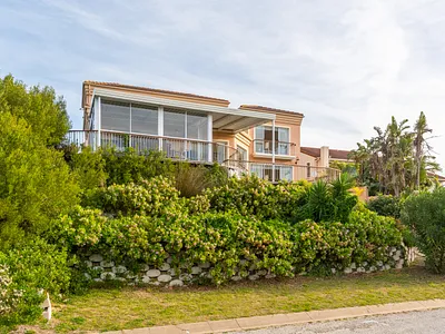 3 Bedroom House For Sale in St Francis Bay - Peja.webp