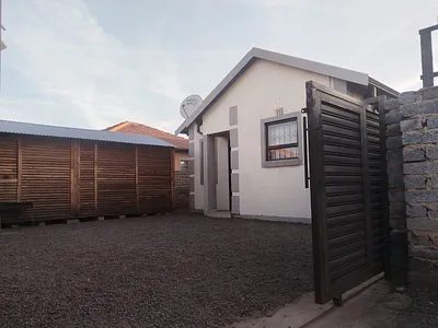 2 Bedroom House For Sale in Vanderbijlpark - img