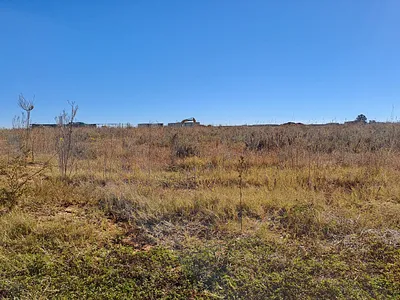 Vacant Land For Sale in Nigel - R4Bm.webp