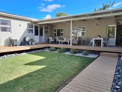 4 Bedroom House For Sale in East London - FIcv.webp