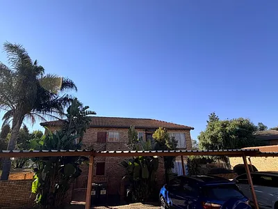 2 Bedroom Apartment For Sale in Centurion - img