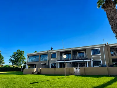 2 Bedroom House For Sale in Vereeniging - img