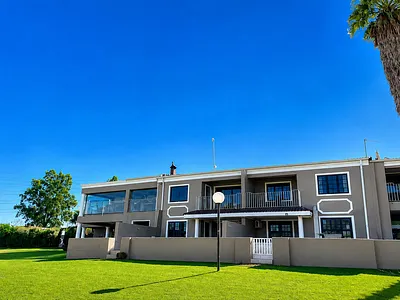 2 Bedroom House For Sale in Vereeniging - XrVC.webp