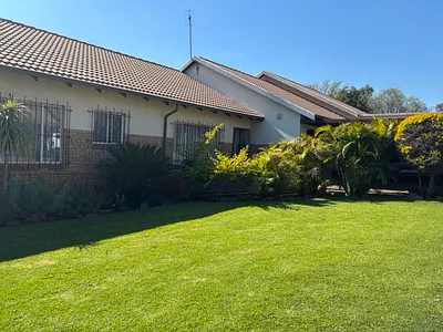 3 Bedroom Townhouse For Sale in Witbank - img