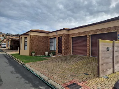 3 Bedroom Townhouse To Rent in Hartenbos - AYjZ.webp