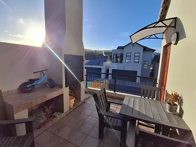 2 Bedroom Apartment To Rent in Milnerton - rKL4.webp