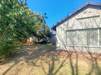 3 Bedroom House For Sale in Rustenburg - eUpF.webp