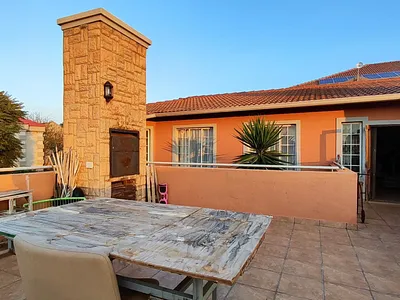 3 Bedroom Townhouse For Sale in Kempton Park - b34X.webp