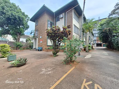 2 Bedroom Apartment For Sale in Bulwer - vTEm.webp