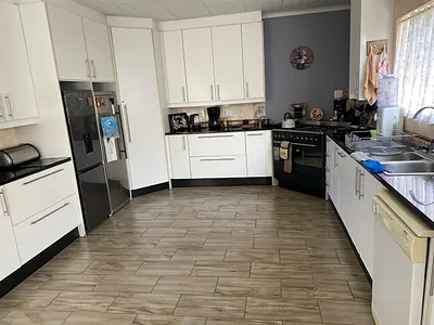 5 Bedroom House For Sale in Heidelberg - Ya6U.webp