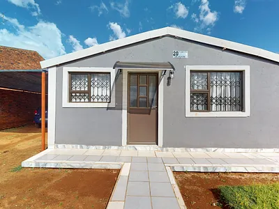 2 Bedroom House For Sale in Potchefstroom - 809c.webp