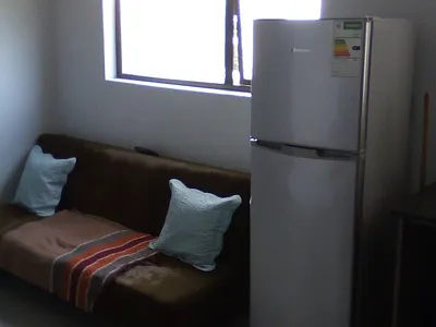 1 Bedroom Apartment To Rent in East London - atZw.webp
