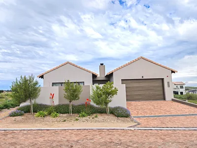 3 Bedroom House For Sale in Langebaan - pL5a.webp