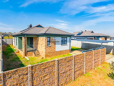 3 Bedroom House For Sale in Krugersdorp - Mszj.webp