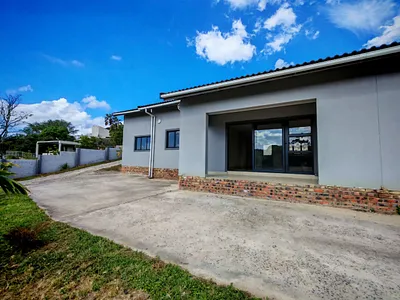 2 Bedroom Apartment To Rent in Verulam - ZAG2.webp